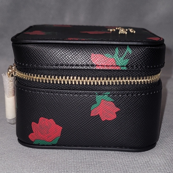 Kate Spade Jewelry Holder - Picture 12 of 15